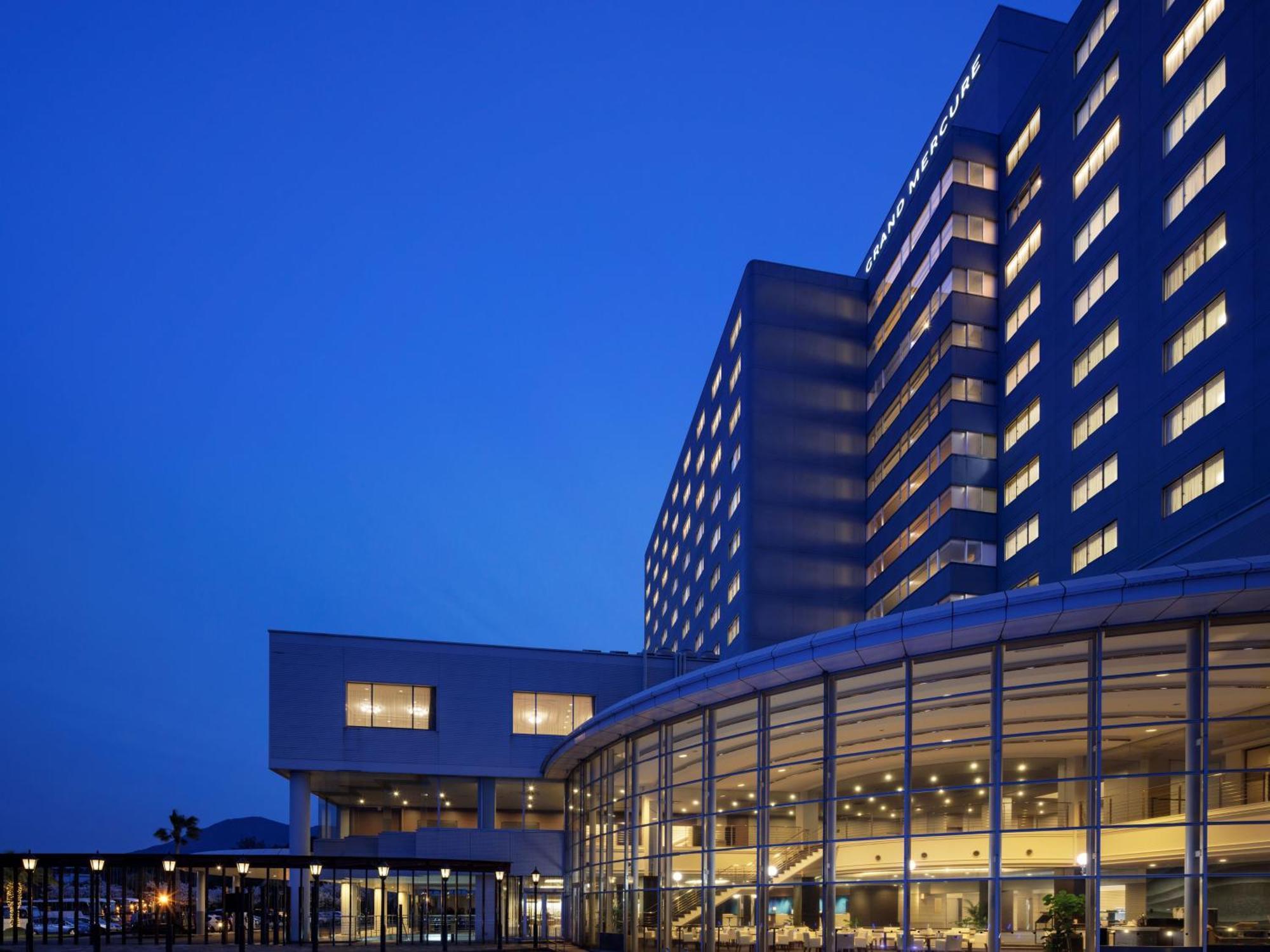Grand Mercure Bay & 5*