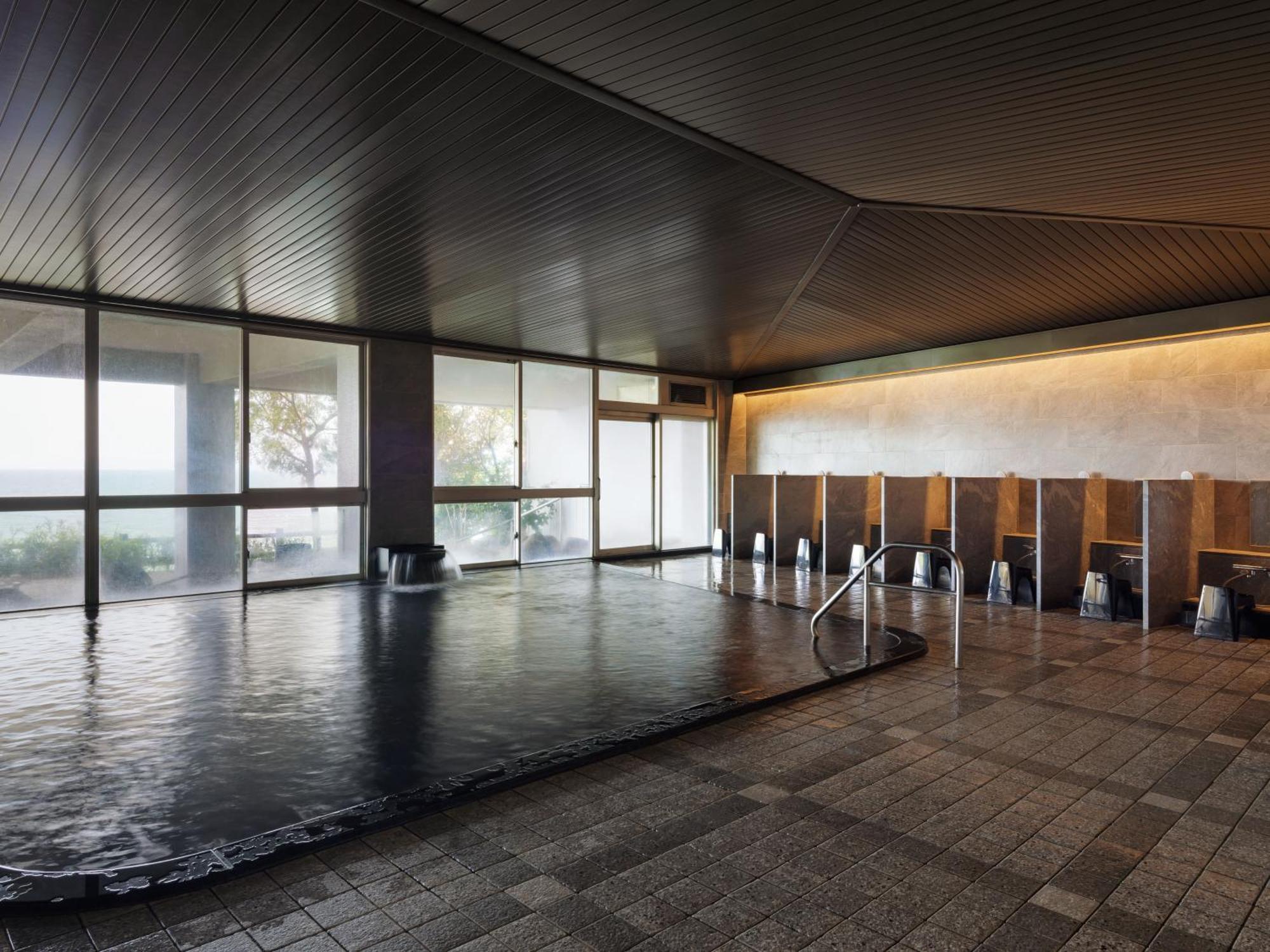 Grand Mercure Bay &